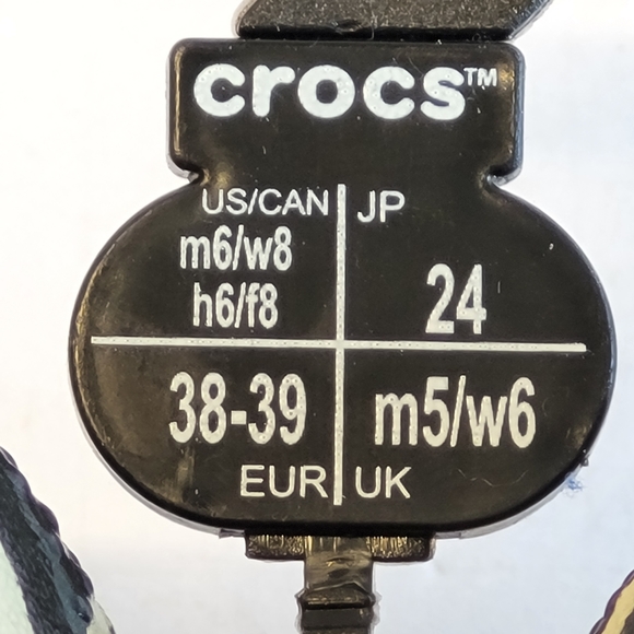 🔴CLOSING / FINAL PRICE  CROCS Tiger Print Black and Tan Size 8 - Picture 4 of 10